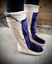 Ready to ship Mukluks size 7 ladies
