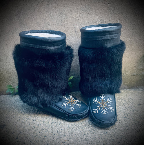 Ready to ship Mukluks-size 8