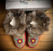 READY TO SHIP  Ladies size 8 Moccasins