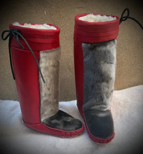 Ready to ship Seal Mukluks size 8 ladies