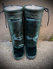Ready to ship Mukluks size 9