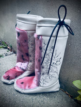 Ready to ship Seal Mukluks size 9