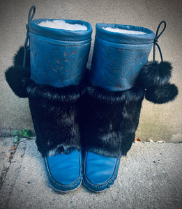 Ready to ship blue Mukluks size 8