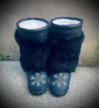 Ready to ship Mukluks-size 8