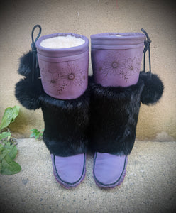 Ready to ship Mukluks-size 7