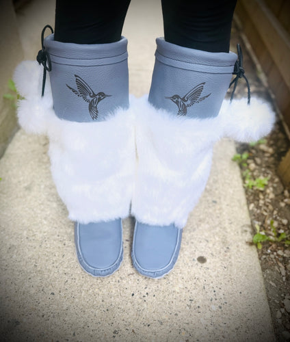 Ready to ship Mukluks-size 9