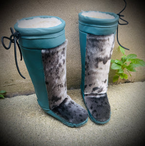 Ready to ship seal Mukluks-size 8