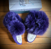 Ready to ship size 8 ladies fox fur moccasins