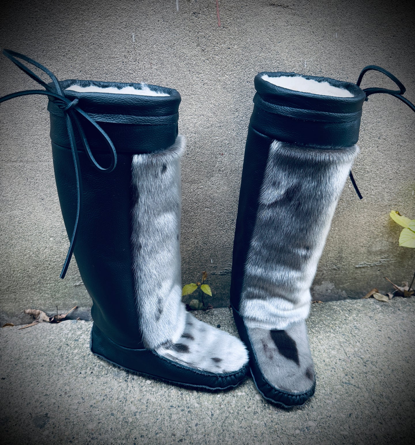 Ready to ship Mukluks size 6