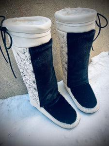 Floral-Ready to ship Seal Mukluks size 7