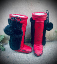 Ready to ship Mukluks-size 7