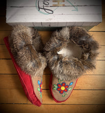 READY TO SHIP  Ladies size 8 Moccasins