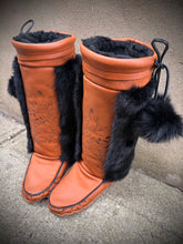 Ready to ship ladies Mukluks size 8