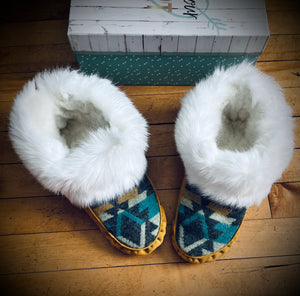 Ready to ship Moccasins