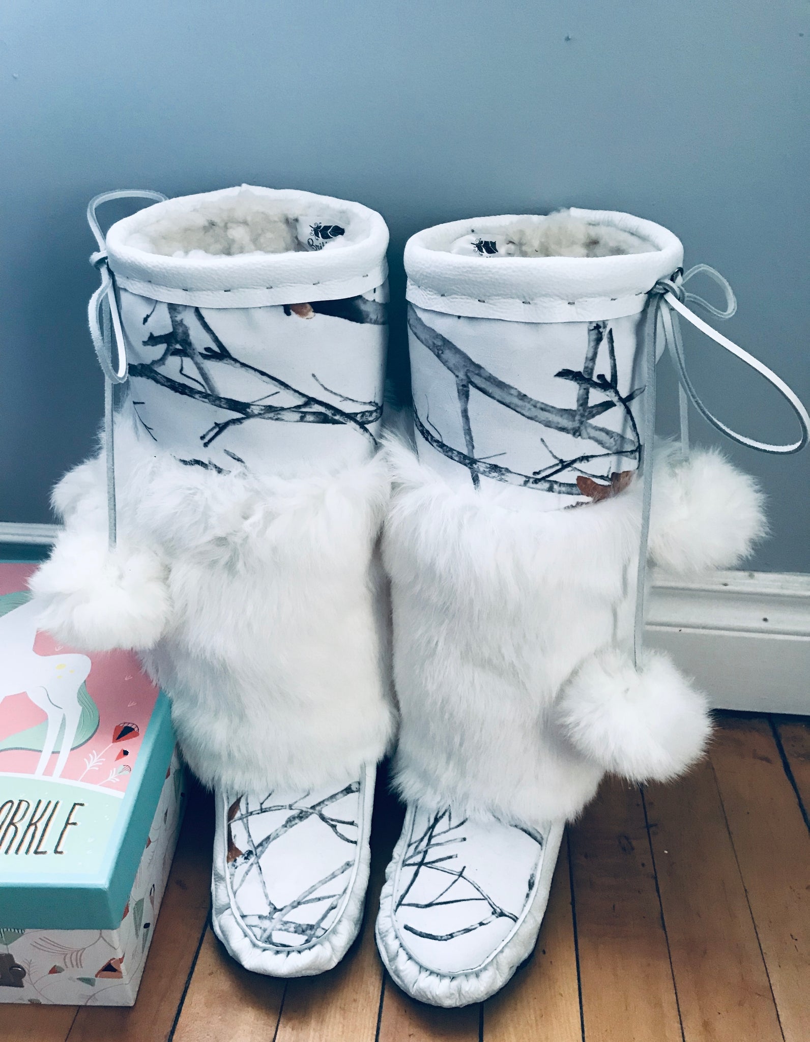 White mukluks 2025
